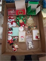 VARIETY OF CHRISTMAS BROOCHES