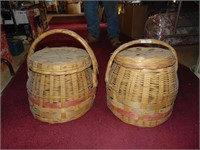 (2) Vintage yarn Baskets
