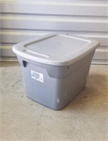 Storage Tote with Lid