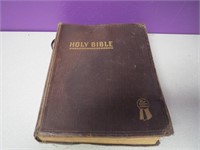 Vtg Blue Ribbon Bible