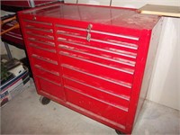large SnapOn tool box on wheels