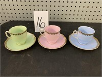 3 TEA CUPS