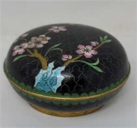 Chinese cloisonne' covered box