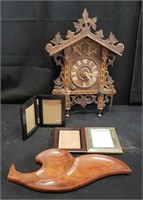 Box of wall clock with no weights, picture
