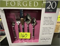Mikasa 20pc silverware