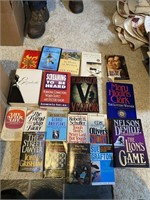 Large quantity of books, paperback, hardcover, fic