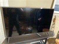 50" LG Flat Screen TV with Remote minimum use