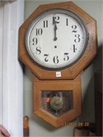 Vtg. Oak Wall Clock w/Key-nonworking