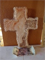 Sandstone ? Cross