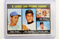1967 Topps Koufax/ Gibson baseball card