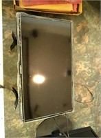 24" Element Tv With Remote And Cables