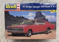 Revell 1967 Dodge Charger 426 Heyo 2’ n 1 skill 2