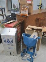 electric smoker w/chips and child carrier