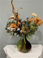 Decorative vase w/ Flowers