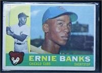 1960 Topps #10 Ernie Banks Baseball Card