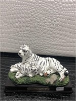 Number One Collection White Bengal Tiger Mom