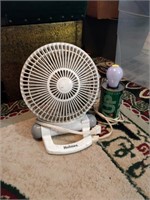 vintage 7up can lamp 7" H and desk fan