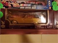 ROAD LEGENDS- FORD TBIRD - DIE CAST CAR
