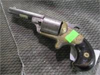 SMALL PISTOL/REVOLVER