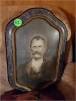 OLD BUBBLE FRAMED ANTIQUE PHOTO