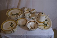 Mixed  30 PC Vintage Stangl Golden Blossom