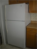 18.2cu.ft. Whirlpool Refrigerator, 29x30x66