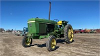 John Deere 2940