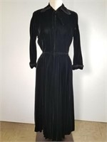 1950s black velvet dress