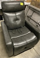 Power recling chair with USB ports
