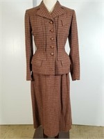 1940s Mangone mauve wool suit
