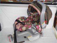 Graco Baby Car Seat w/Base