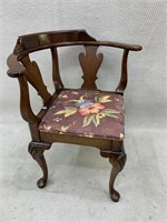 Mahogany Shell Carved Corner Chair