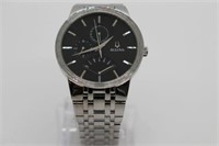 BULOVA MENS CHRONOGRAPH BLACK DIAL WATCH - USED