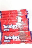 LOT OF 6 TWIZZLERS CANDY 141G BB: 11.2020