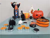 Halloween decor Lot