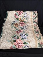 Floral king size comforter, pre-owned.