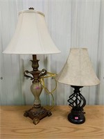 2 table lamps