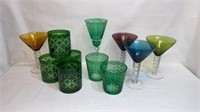 LOT OF GREEN ETCHED GLASSES & COLORED STEMWARE