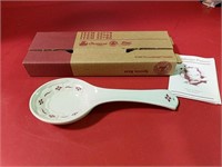 Longaberger traditional red spoon rest in box