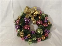 20" Christmas wreath w/ pastel ornaments