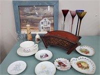 Picture, PLates, & other Decor