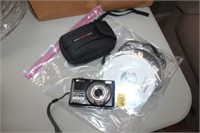 Nikon Coolpics L22 Camera