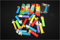 Lot of Pez Candy Dispensers; Daffy Duck, Goofy,