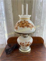 Milk glass vintage table lamp