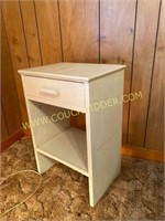 Solid wood single drawer nightstand