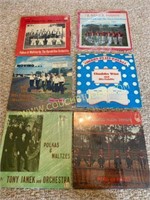 Assorted 33 country record albums