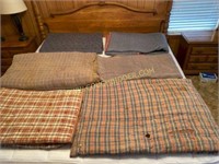 Lot of hand knotted winter quilted comforters