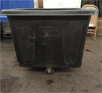 Rubbermaid Commercial Trash Cart