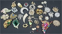 Large Lot Jewelry Missing Stones Or Broken Some