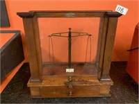 JEWELERS SCALE WITH WEIGHTS